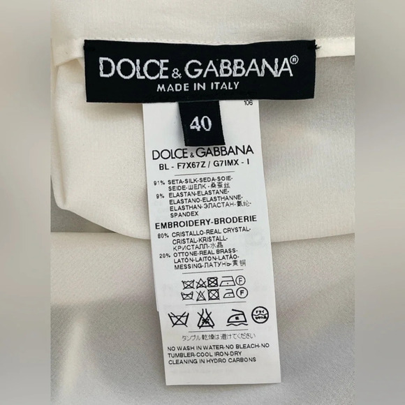 Authentic dolce & gabanna white silk short with Crystal. - Picture 9 of 10